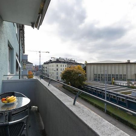 Very Spacious Studio In City Center - Parkview 4 Zurich Bagian luar foto