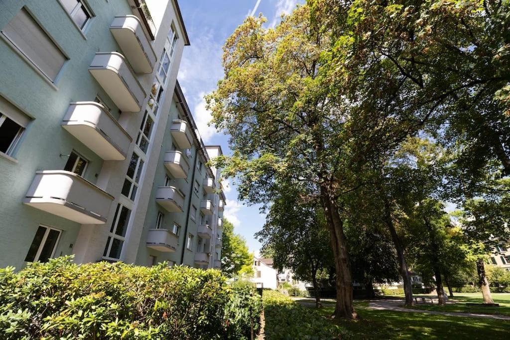 Very Spacious Studio In City Center - Parkview 4 Zurich Bagian luar foto