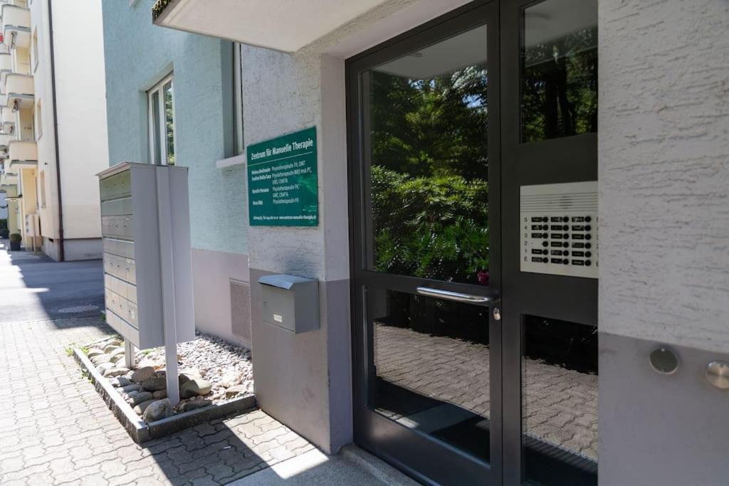 Very Spacious Studio In City Center - Parkview 4 Zurich Bagian luar foto